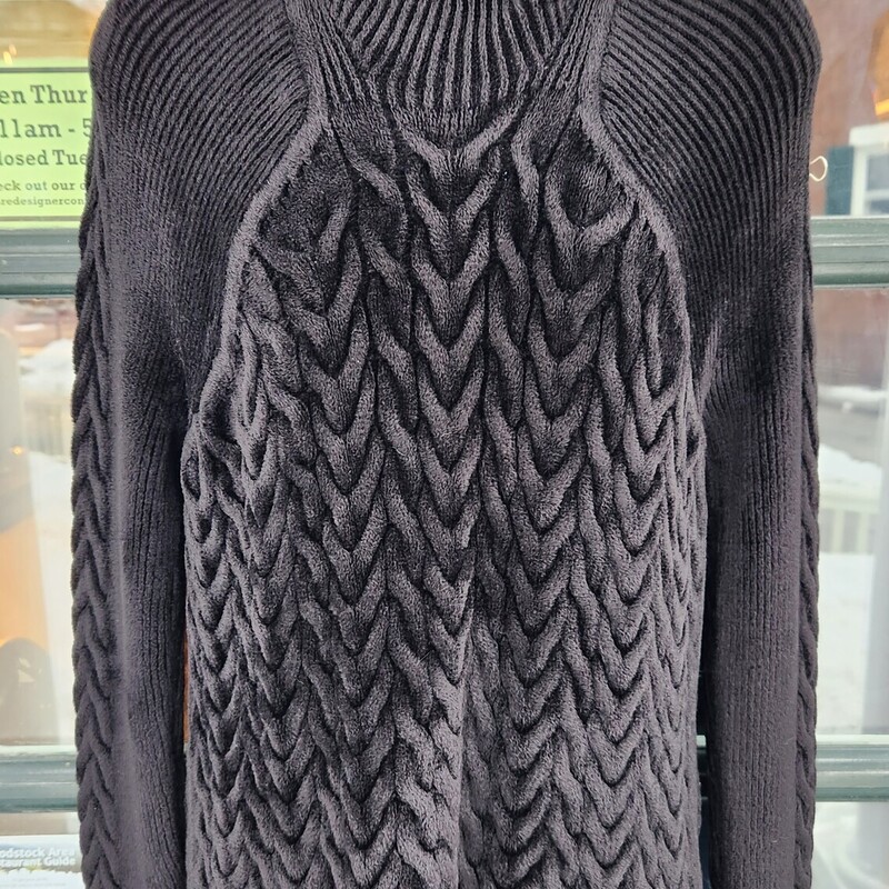 Haider Ackerman Black Cable knit turtleneck Sweater Size S<br />
Haider Ackermann Black cable knit turtleneck jumper size Small<br />
Black cable knit jumper from Haider Ackermann featuring a ribbed roll neck, long sleeves, a fitted silhouette and a ribbed hem and cuffs.<br />
Pit to Pit 16 inches across<br />
Pit down sleeve 18 inches<br />
Waist 16.5 inches across<br />
Down the Back 27 inches<br />
made in Belgium<br />
EUC<br />
Retails $1100<br />
<br />
model is 5'10 wearing a Small