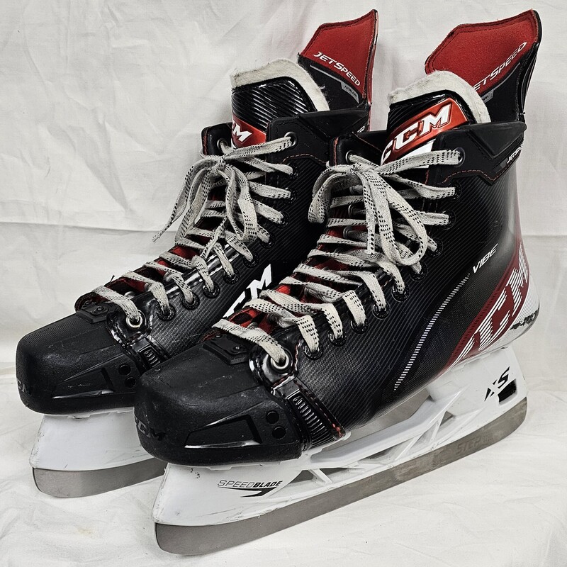 Pre-owned CCM JetSpeed Vibe Sr Hockey Skates, Size: 10.5.  In great shape!  Shoe size 12, Skate size 10.5.  MSRP $ 449.99!