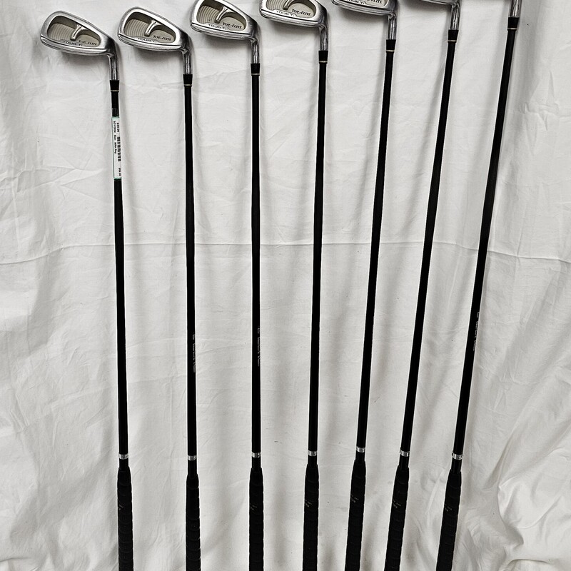 Top Flite Tour Ti, 3-9 Iron Set, Mens Right Hand Regular. Pre-owned