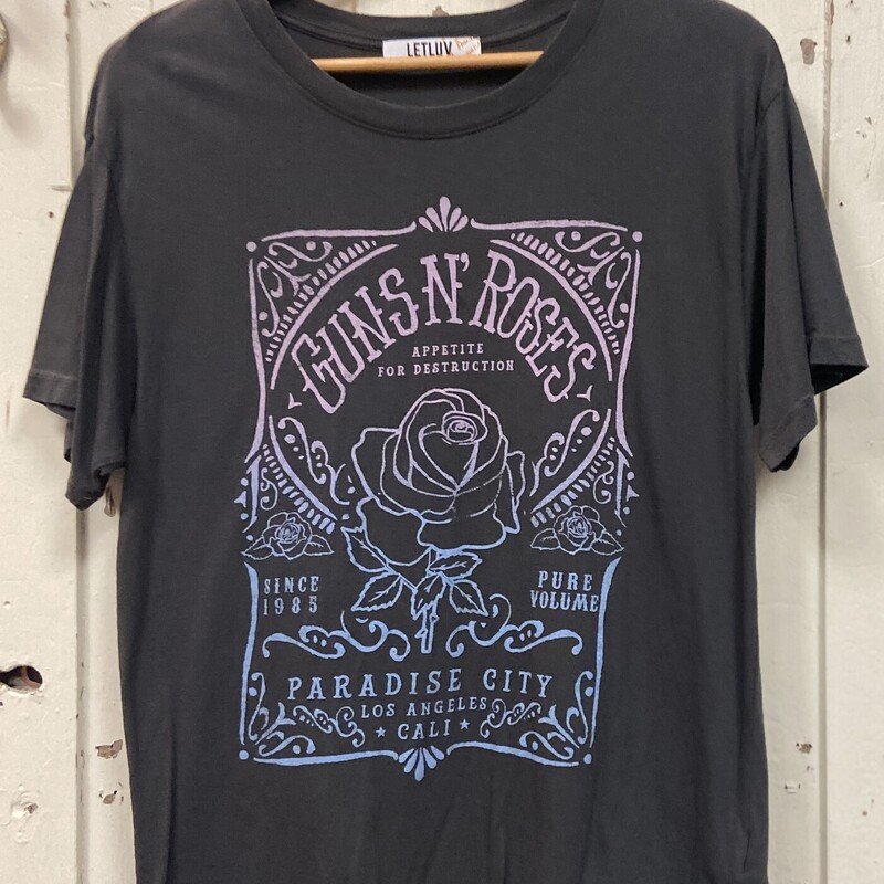 Charc Guns Roses OS Tee<br />
Charcoal<br />
Size: Small