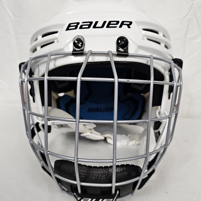 Bauer Prodigy Hockey Helmet Combo, White, Size: Youth, pre-owned, certified through December 2026