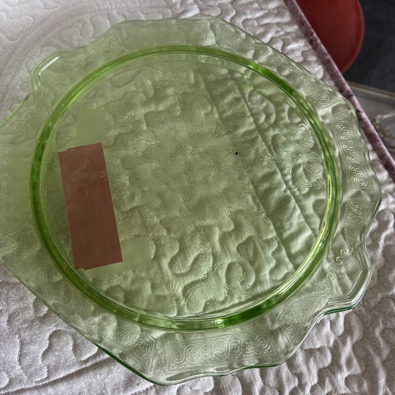 Depression Cake Plate, Green, Size: 10in
All Sales Are Final . No Returns

Pick Up In Store
OR
Have It Shipped


Thank You For Shopping With Us:-)