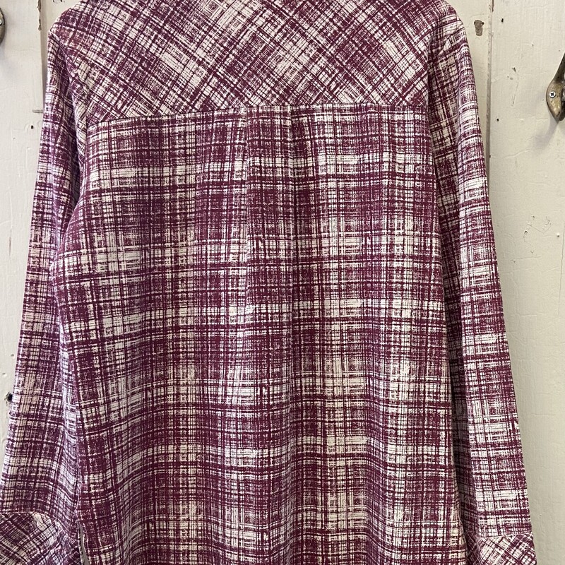 Mar/wht Check Shirt<br />
Mar/wht<br />
Size: XL