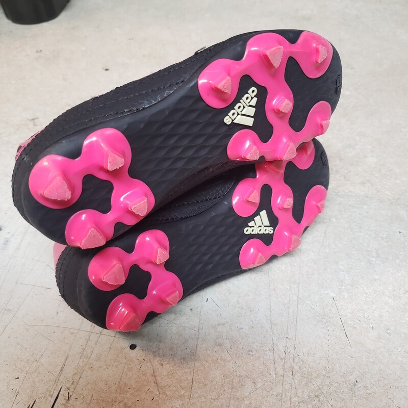 Adidas Soccer Cleats, Blk/Pink, Size: Y11