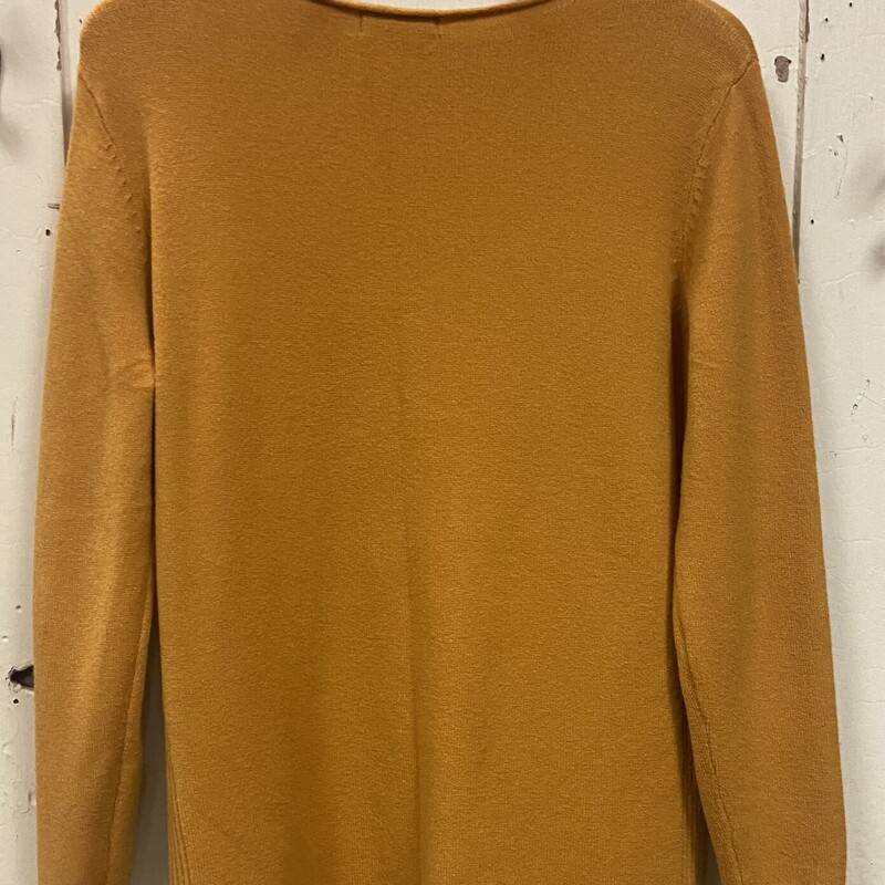 Canary Bttn Trim Sweater<br />
Canary<br />
Size: L R $129