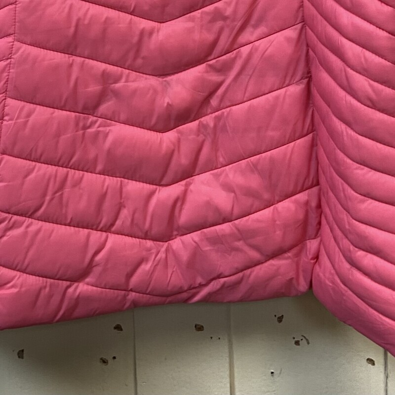 Pink Nylon Puffly Coat<br />
Pink<br />
Size: 3X