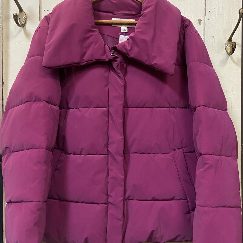 Pink Puffy Coat<br />
Pink<br />
Size: 1X