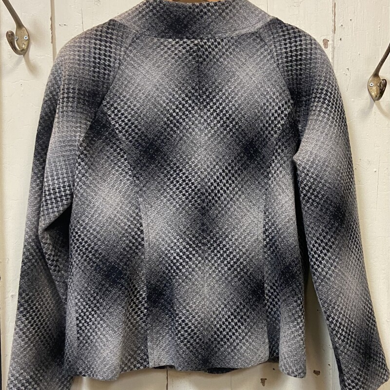 Blk/Gry Wool Coat<br />
Blk/Gry<br />
Size: 16 R$258