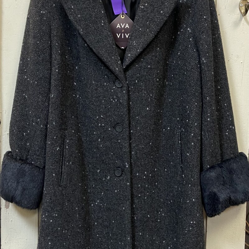 NWT Charc Wool Coat<br />
Charcoal<br />
Size: 1X R$75